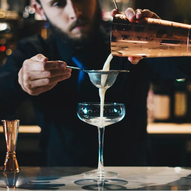 COCKTAIL MAKING - TEAM BUILDING